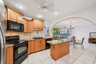 7 N Greenway Village N 111, Royal Palm Beach, FL 33411