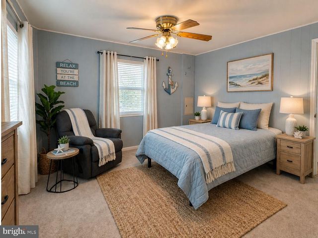 17 SUSAN DR, Barnegat, NJ 08005