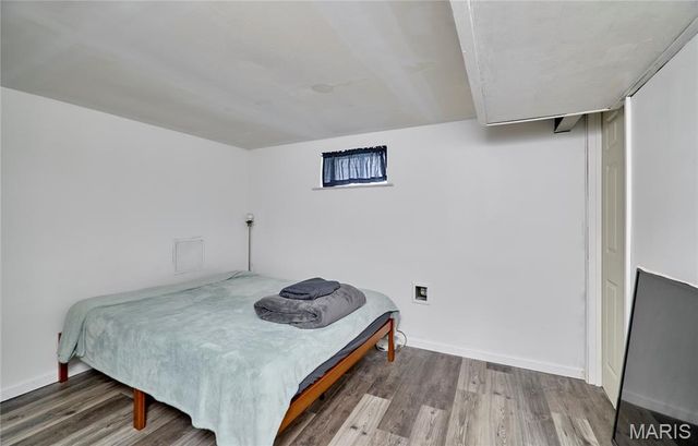 1800 Apple Blossom Court, Florissant, MO 63031
