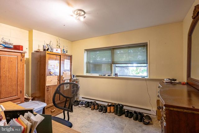 2550 GRANT ST, Reading, PA 19606