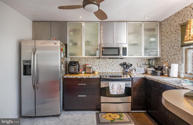 2550 GRANT ST, Reading, PA 19606