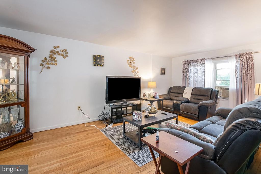 2550 GRANT ST, Reading, PA 19606