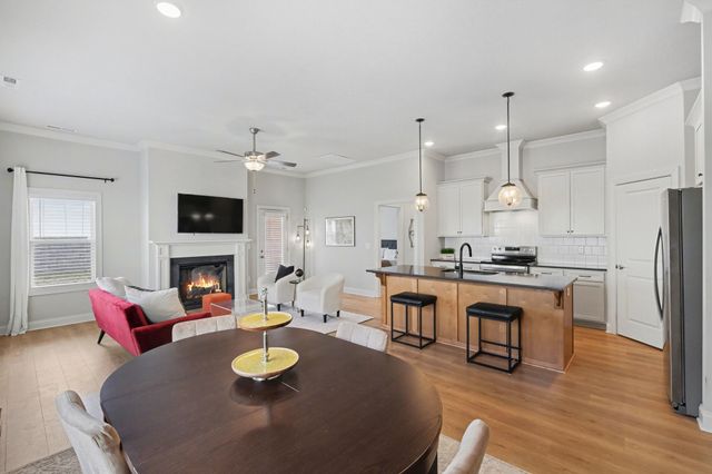 904 Chick Ct, Brentwood, TN 37027