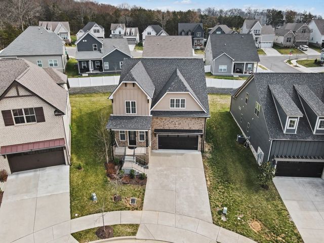 904 Chick Ct, Brentwood, TN 37027