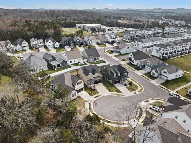 904 Chick Ct, Brentwood, TN 37027