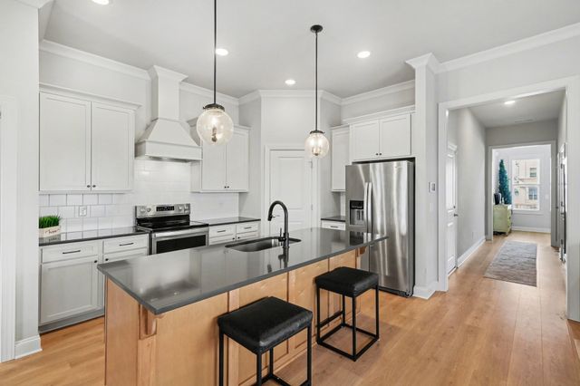 904 Chick Ct, Brentwood, TN 37027