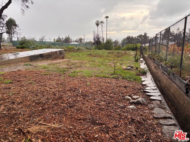 408 Wistaria Place, Altadena, CA 91001