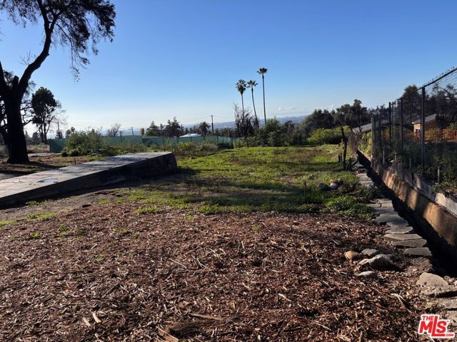 408 Wistaria Place, Altadena, CA 91001