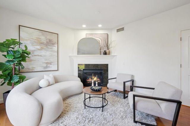 239 Granada Park Circle, Mountain View, CA 94043