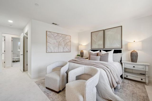 239 Granada Park Circle, Mountain View, CA 94043