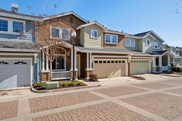 239 Granada Park Circle, Mountain View, CA 94043