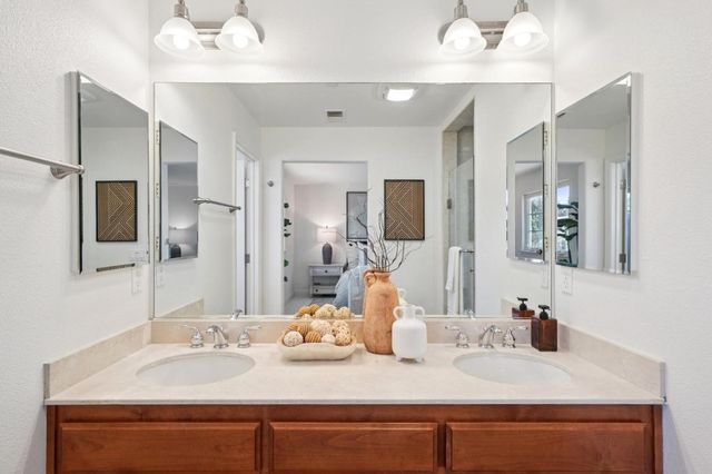 239 Granada Park Circle, Mountain View, CA 94043