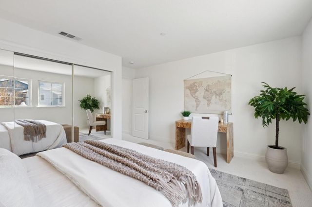 239 Granada Park Circle, Mountain View, CA 94043