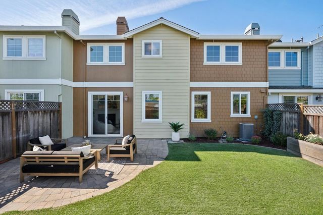 239 Granada Park Circle, Mountain View, CA 94043