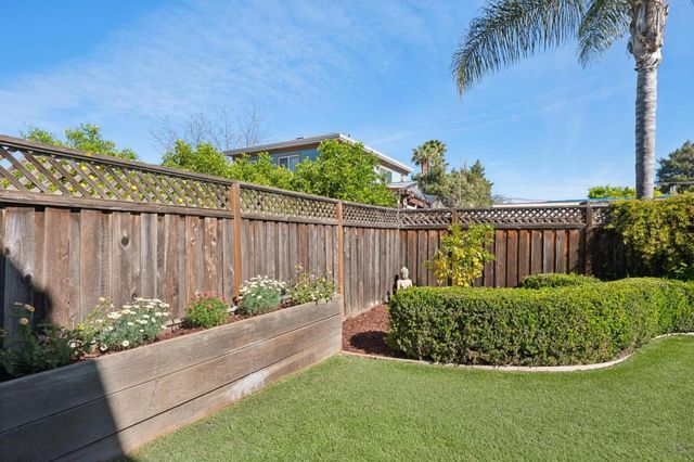 239 Granada Park Circle, Mountain View, CA 94043