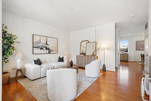 239 Granada Park Circle, Mountain View, CA 94043