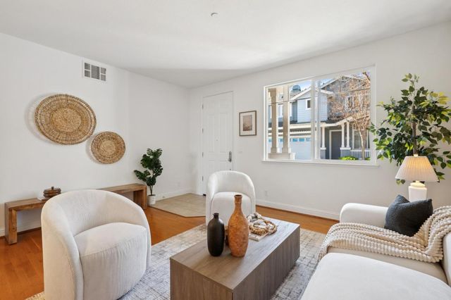 239 Granada Park Circle, Mountain View, CA 94043