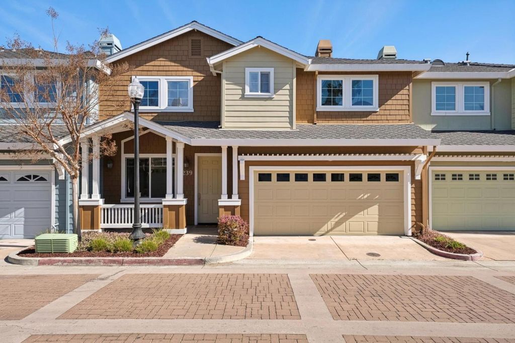 239 Granada Park Circle, Mountain View, CA 94043