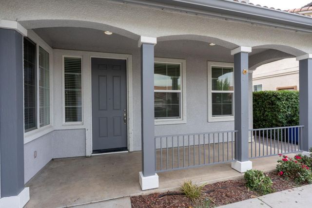 2385 S Rock Creek Dr, Los Banos, CA 93635