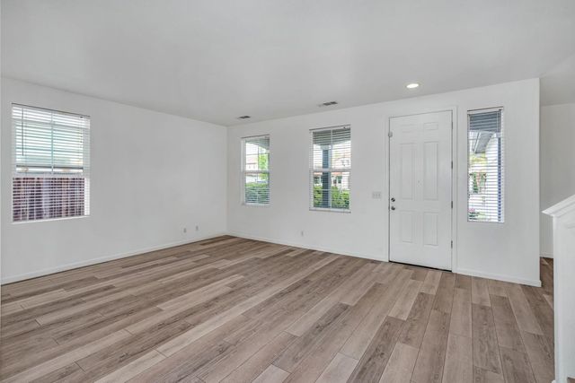 2385 S Rock Creek Dr, Los Banos, CA 93635