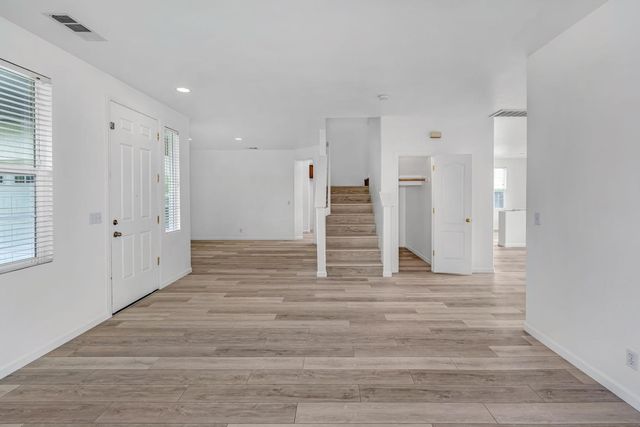 2385 S Rock Creek Dr, Los Banos, CA 93635