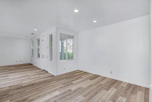 2385 S Rock Creek Dr, Los Banos, CA 93635