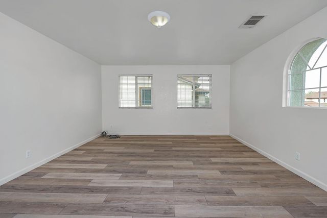 2385 S Rock Creek Dr, Los Banos, CA 93635