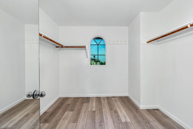 2385 S Rock Creek Dr, Los Banos, CA 93635