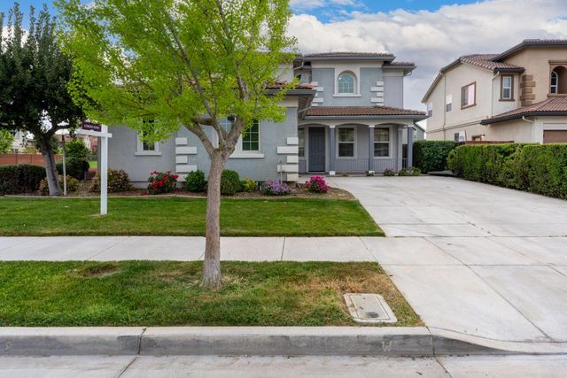 2385 S Rock Creek Dr, Los Banos, CA 93635