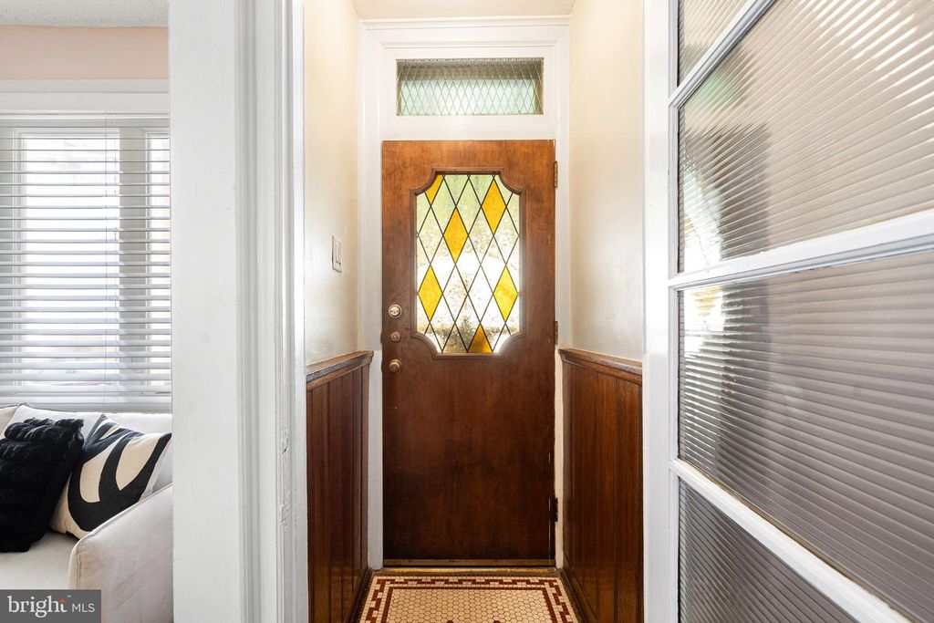 1933 S LAMBERT ST, PHILADELPHIA, PA 19145 — photo 2