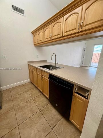 6751 NW 193rd Ln 6751, Hialeah, FL 33015