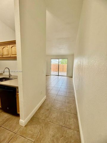 6751 NW 193rd Ln 6751, Hialeah, FL 33015