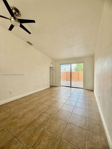 6751 NW 193rd Ln 6751, Hialeah, FL 33015