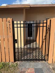 6751 NW 193rd Ln 6751, Hialeah, FL 33015