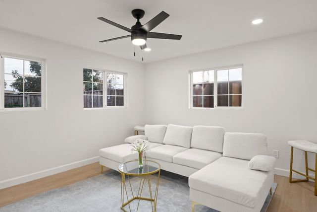 3332 Pepper Tree Lane, San Jose, CA 95127