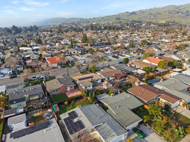 3332 Pepper Tree Lane, San Jose, CA 95127