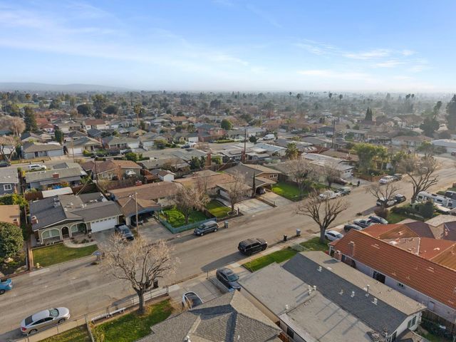 3332 Pepper Tree Lane, San Jose, CA 95127