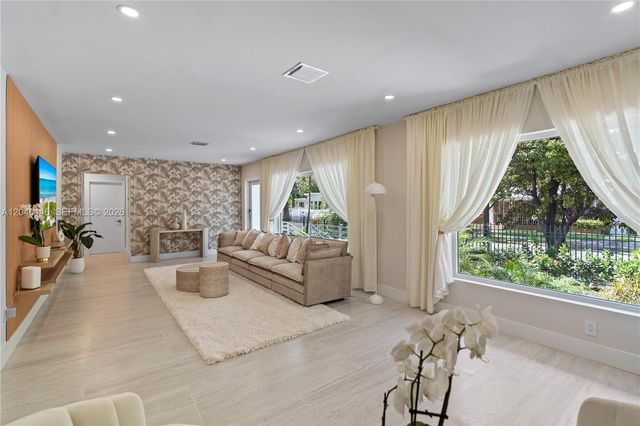 1345 SW 14th Avenue, Miami, FL 33145