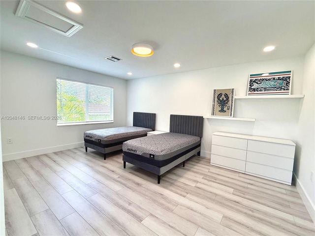 1345 SW 14th Avenue, Miami, FL 33145