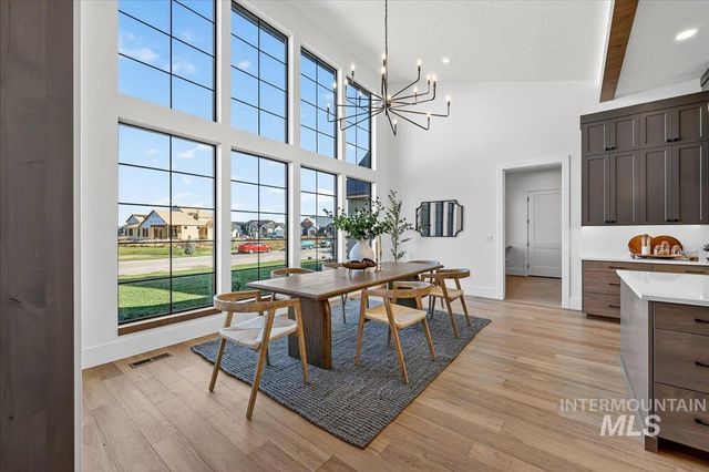 665 Watkins Ave, Middleton, ID 83644
