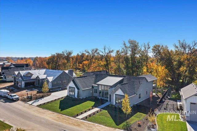 665 Watkins Ave, Middleton, ID 83644