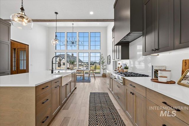 665 Watkins Ave, Middleton, ID 83644