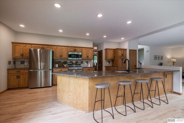 6426 S 177th Street, Omaha, NE 68135