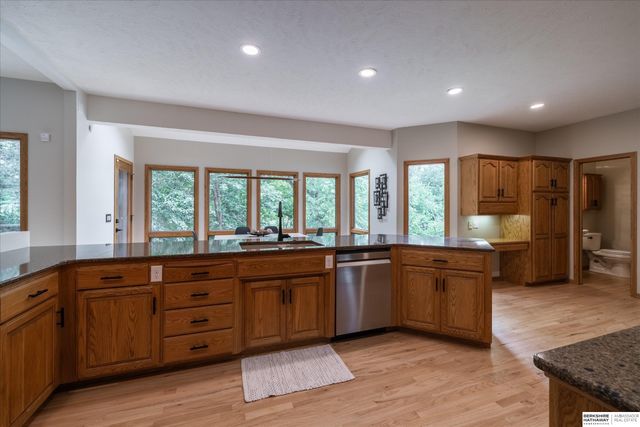 6426 S 177th Street, Omaha, NE 68135