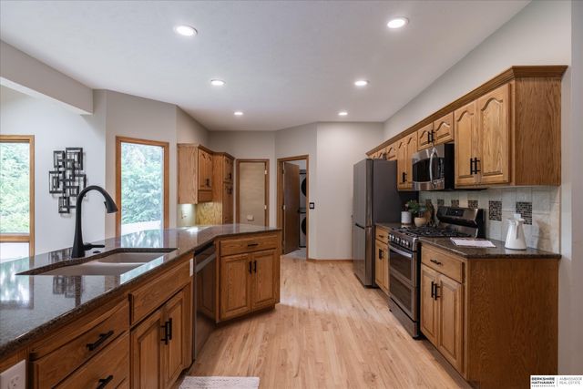 6426 S 177th Street, Omaha, NE 68135