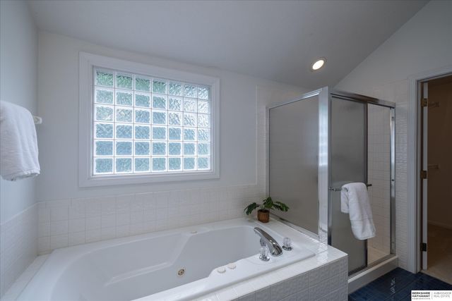 6426 S 177th Street, Omaha, NE 68135