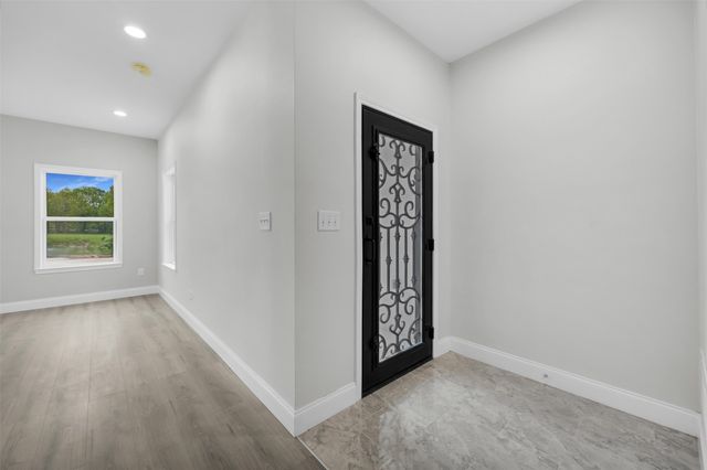 407 N Dallas Street, Rice, TX 75155