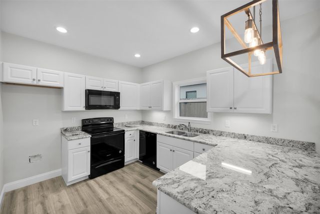 407 N Dallas Street, Rice, TX 75155