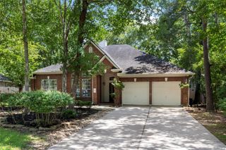 11 Belcarra Place, The Woodlands, TX 77382