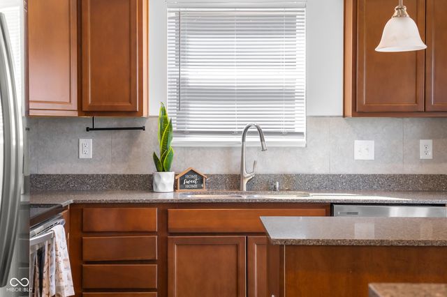 4148 Ashworth Lane, Columbus, IN 47201